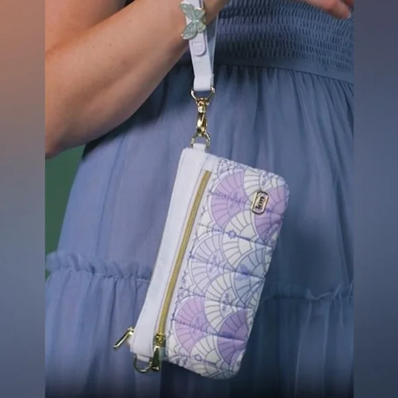 LUG Wicked x Super Metro XL Pouch with charm bar - Dreams Soar - Picture 1 of 4